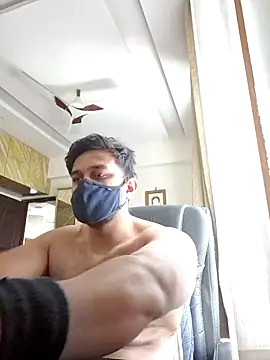 Snapshot of kaizercool1 chatting on February 20, 5:48 am kaizercool1 online show from February 20, 5:48 am