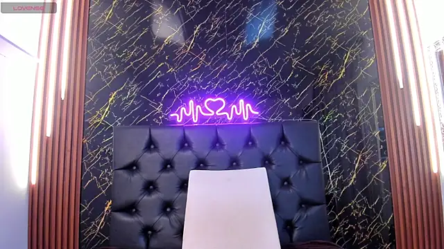 Tamara-evans online show from September 15, 7:47 pm