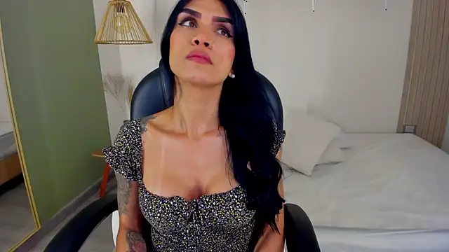 Snapshot of malejabenzz chatting on January 31, 11:24 pm malejabenzz online show from January 31, 11:24 pm