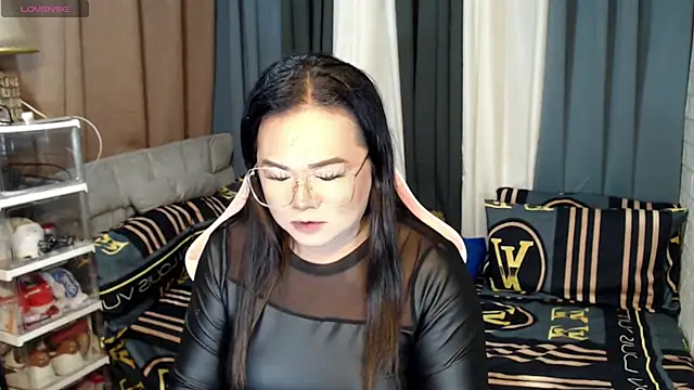 MagnificatMistress online show from January 8, 8:50 pm