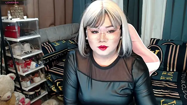 MagnificatMistress online show from January 17, 5:19 pm