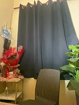 sweetyula online show from March 17, 1:43 am