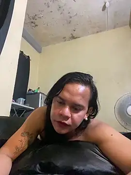 sweetyula online show from May 16, 12:07 am