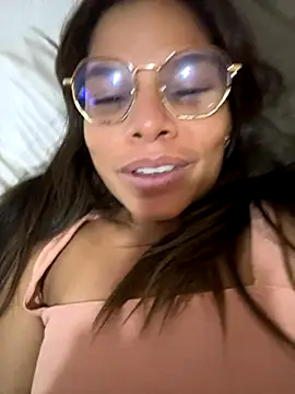 Snapshot of ROUSSH chatting on September 8, 11:15 pm ROUSSH online show from September 8, 11:15 pm