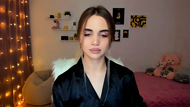 Snapshot of aPieceOfJoy chatting on December 9, 7:50 pm aPieceOfJoy online show from December 9, 7:50 pm