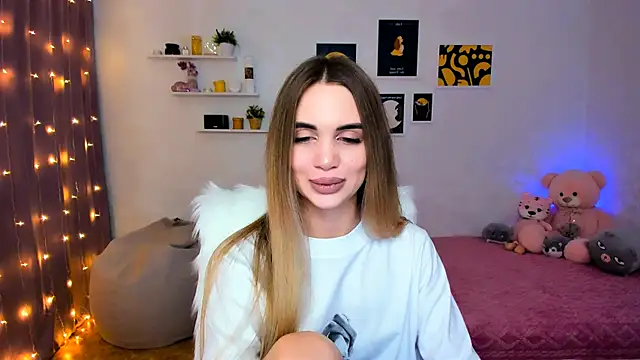 Snapshot of aPieceOfJoy chatting on December 16, 12:48 am aPieceOfJoy online show from December 16, 12:48 am