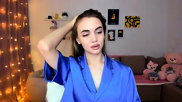 Snapshot of aPieceOfJoy chatting on December 19, 9:06 pm aPieceOfJoy online show from December 19, 9:06 pm