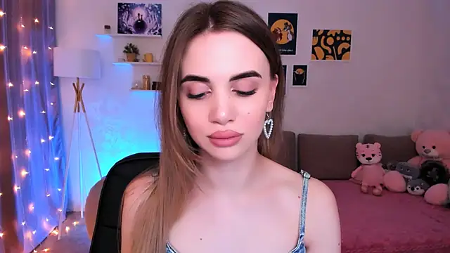 Snapshot of aPieceOfJoy chatting on March 20, 12:30 am aPieceOfJoy online show from March 20, 12:30 am