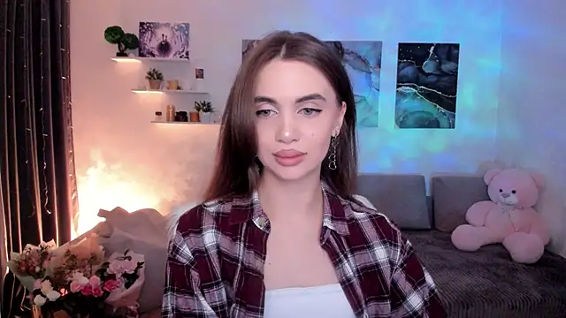 aPieceOfJoy online show from December 19, 8:05 pm