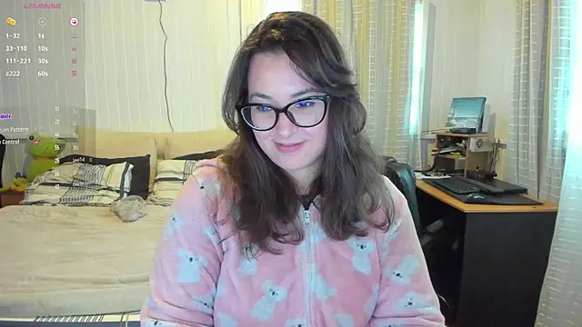 Snapshot of anna_love_hot chatting on June 7, 7:28 pm anna love hot online show from June 7, 7:28 pm