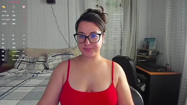Snapshot of anna_love_hot chatting on June 17, 5:03 pm anna love hot online show from June 17, 5:03 pm