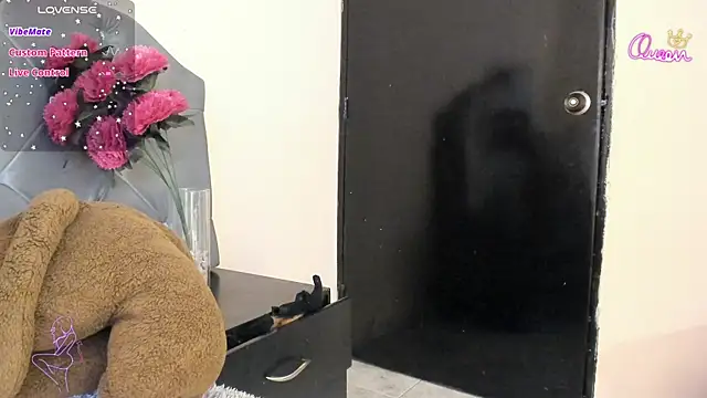 candymills1 online show from July 29, 2:48 pm
