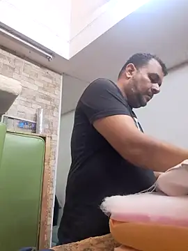 Snapshot of Ben_joseph1976 chatting on February 20, 10:48 pm Ben joseph1976 online show from February 20, 10:48 pm