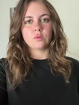 Snapshot of Samantha_official chatting on February 10, 10:19 am Samantha official online show from February 10, 10:19 am