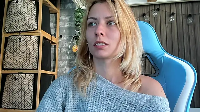 karo123421 online show from September 18, 9:44 am