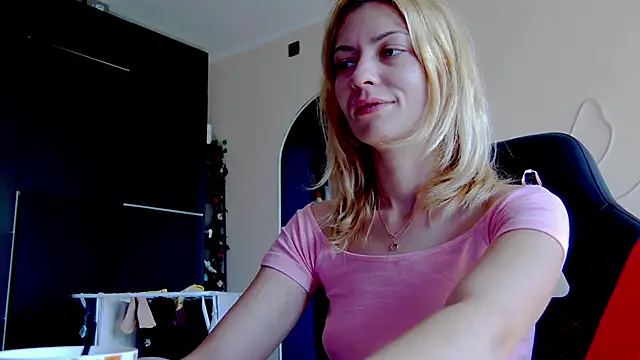 karo123421 online show from October 5, 8:01 am