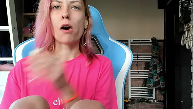 karo123421 online show from October 24, 8:33 am