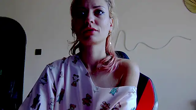 karo123421 online show from November 2, 9:00 am