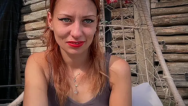Snapshot of karo123421 chatting on July 6, 6:54 am karo123421 online show from July 6, 6:54 am