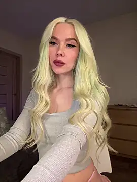 xDinnax online show from September 14, 7:35 pm