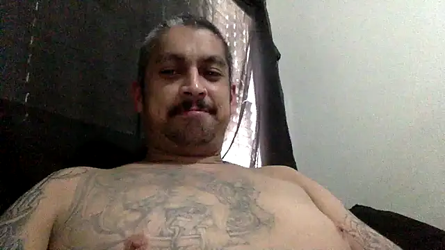 Snapshot of Vision1285 chatting on January 4, 9:41 pm Vision1285 online show from January 4, 9:41 pm