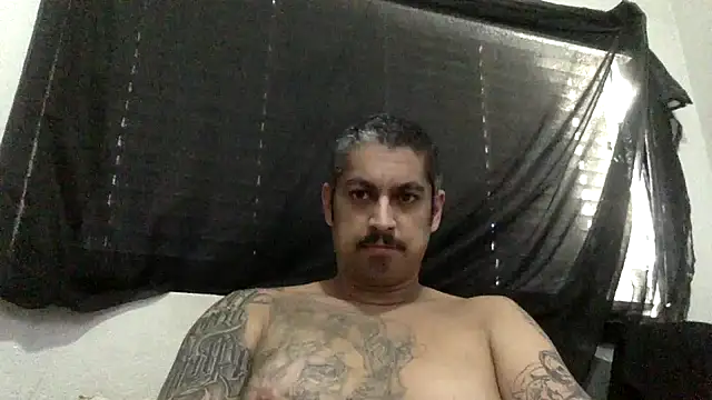 Snapshot of Vision1285 chatting on January 13, 6:38 pm Vision1285 online show from January 13, 6:38 pm