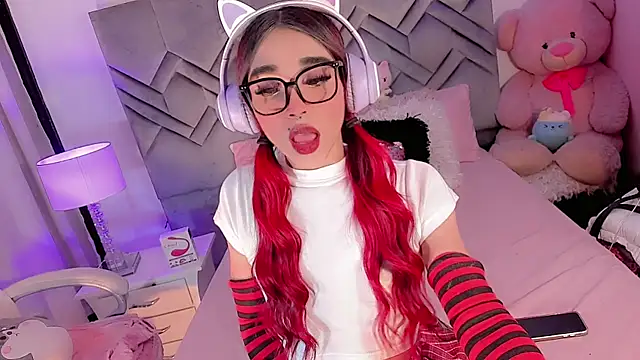 LeyXandrabraz online show from March 13, 11:05 pm