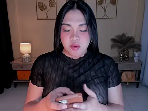 MaxeneCullens online show from May 26, 3:24 am