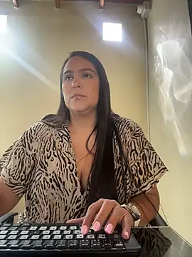 kendall 52 online show from April 4, 2:58 pm