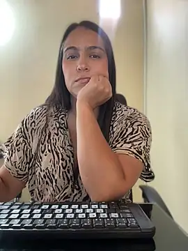 kendall 52 online show from April 10, 4:12 pm