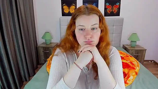 Snapshot of PolinaSalvatore chatting on December 11, 10:36 am PolinaSalvatore online show from December 11, 10:36 am