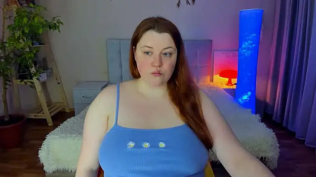 Snapshot of PolinaSalvatore chatting on March 13, 3:17 pm PolinaSalvatore online show from March 13, 3:17 pm