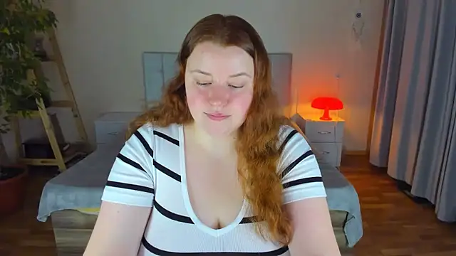 Snapshot of PolinaSalvatore chatting on September 14, 8:08 pm PolinaSalvatore online show from September 14, 8:08 pm