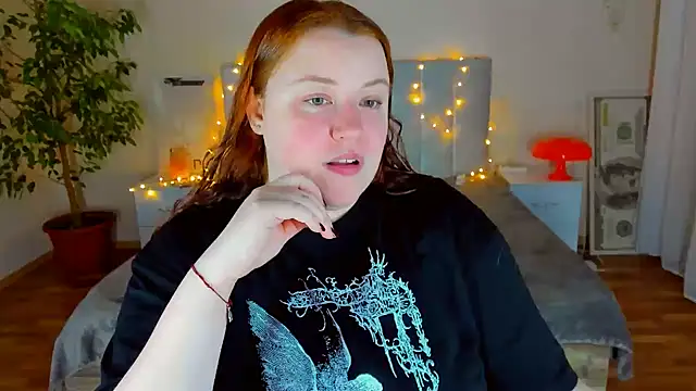 PolinaSalvatore online show from February 17, 6:36 pm