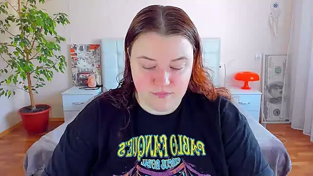 Snapshot of PolinaSalvatore chatting on June 24, 1:54 pm PolinaSalvatore online show from June 24, 1:54 pm