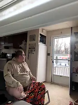 yes yes yes yes  online show from December 1, 8:09 pm