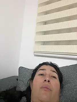 andreaisis2 online show from June 14, 6:04 am