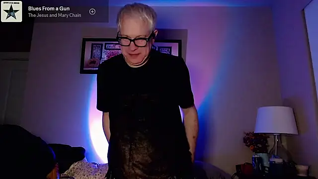 Snarfle82 online show from December 2, 12:43 pm