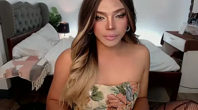 Snapshot of liaa_lurrecams chatting on January 29, 10:48 am liaa lurrecams online show from January 29, 10:48 am