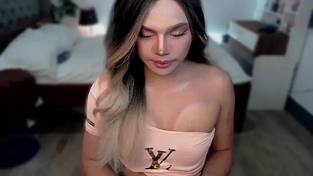 Snapshot of liaa_lurrecams chatting on December 16, 11:37 am liaa lurrecams online show from December 16, 11:37 am