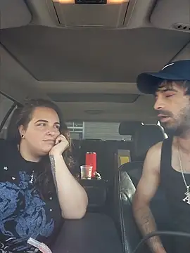 Snapshot of studda27 chatting on September 27, 10:37 pm studda27 online show from September 27, 10:37 pm