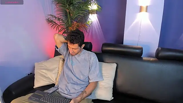 sam bisex online show from April 12, 3:55 am