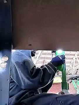 Snapshot of Daddy_hook chatting on December 19, 6:12 pm Daddy hook online show from December 19, 6:12 pm