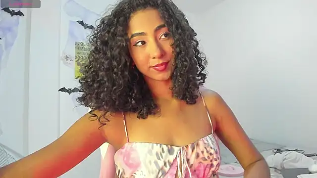 Snapshot of khaliope chatting on October 26, 2:50 am khaliope online show from October 26, 2:50 am