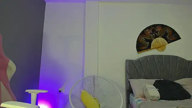 khaliope online show from January 8, 7:49 pm