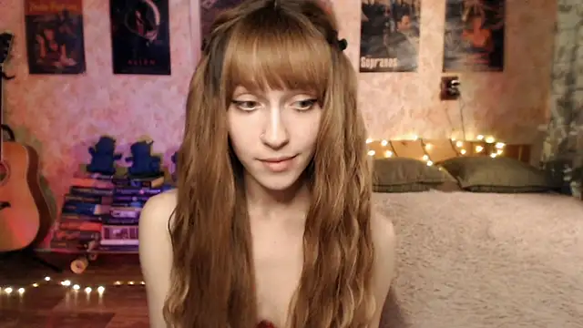 Snapshot of Friendly_Ellie chatting on December 27, 3:20 am Friendly Ellie online show from December 27, 3:20 am