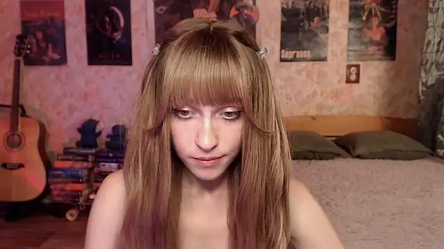 Snapshot of Friendly_Ellie chatting on July 9, 2:21 pm Friendly Ellie online show from July 9, 2:21 pm