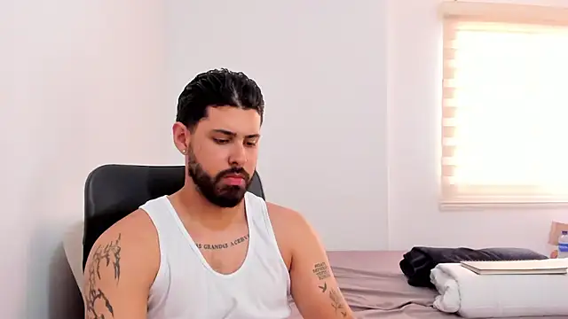 Justyn Torres online show from September 17, 9:27 pm