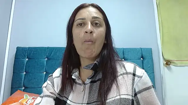 Snapshot of valentinaricothx chatting on February 12, 7:35 pm valentinaricothx online show from February 12, 7:35 pm