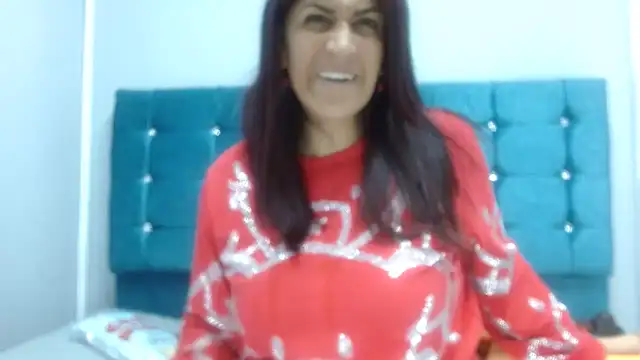 Snapshot of valentinaricothx chatting on February 13, 5:11 pm valentinaricothx online show from February 13, 5:11 pm